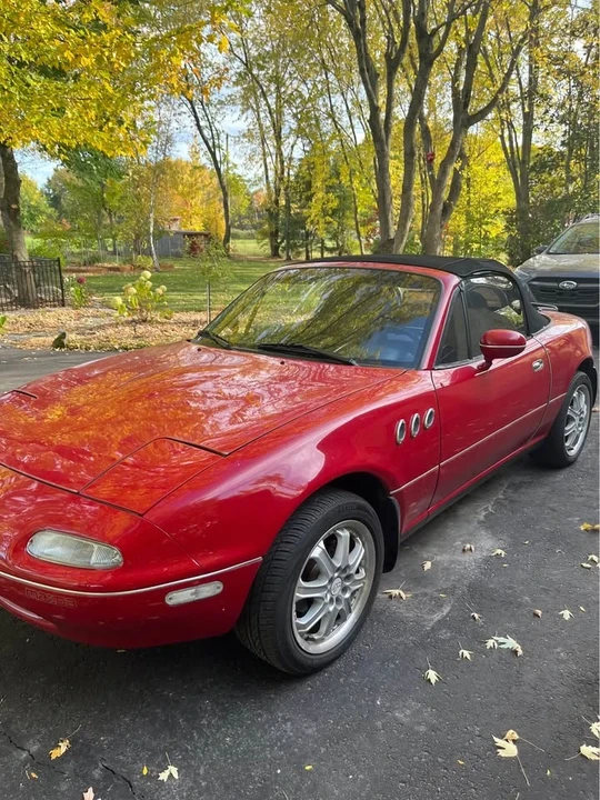 1990 Mazda NA MX-5 Miata - Image 5 of 9