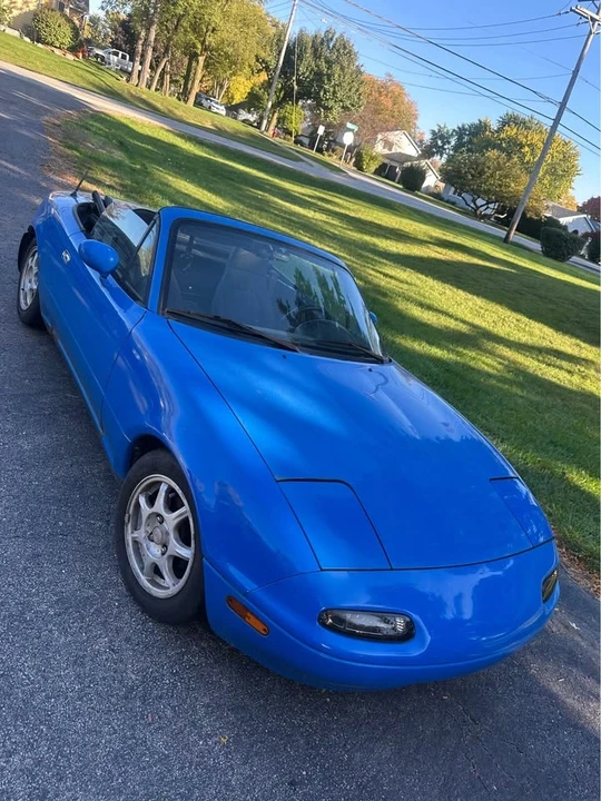 1990 Mazda NA MX-5 Miata - Image 8 of 9