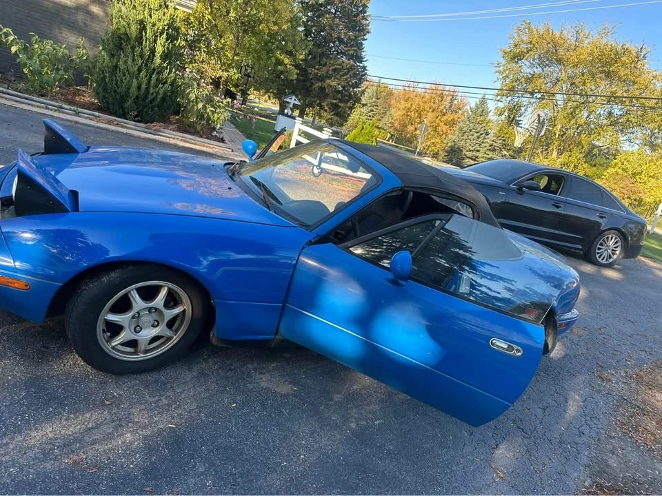 1990 Mazda NA MX-5 Miata - Image 3 of 9