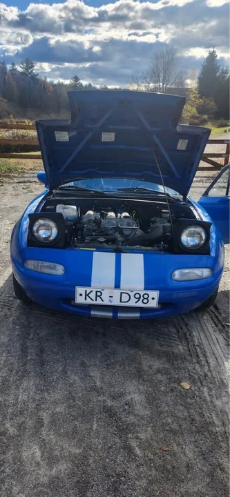 1990 Mazda NA MX-5 Miata - Image 8 of 9