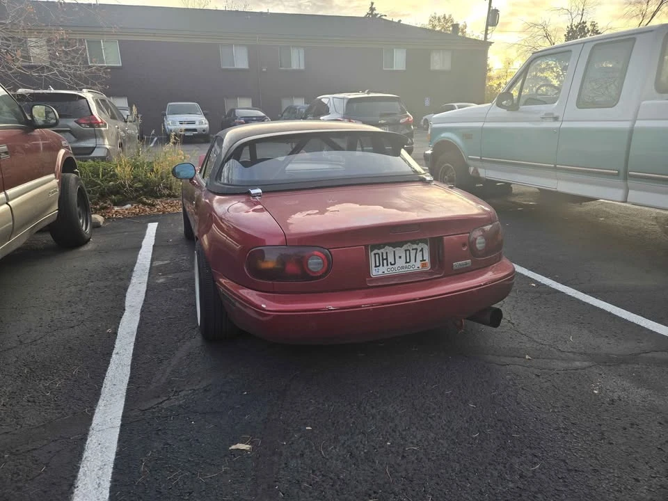 1990 Mazda NA MX-5 Miata - Image 2 of 3