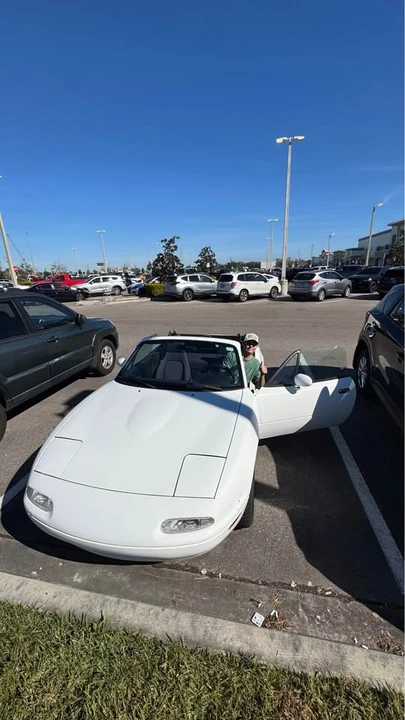 1990 Mazda NA MX-5 Miata - Image 3 of 4