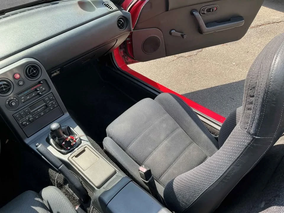 1989 Mazda NA MX-5 Miata - Image 7 of 8