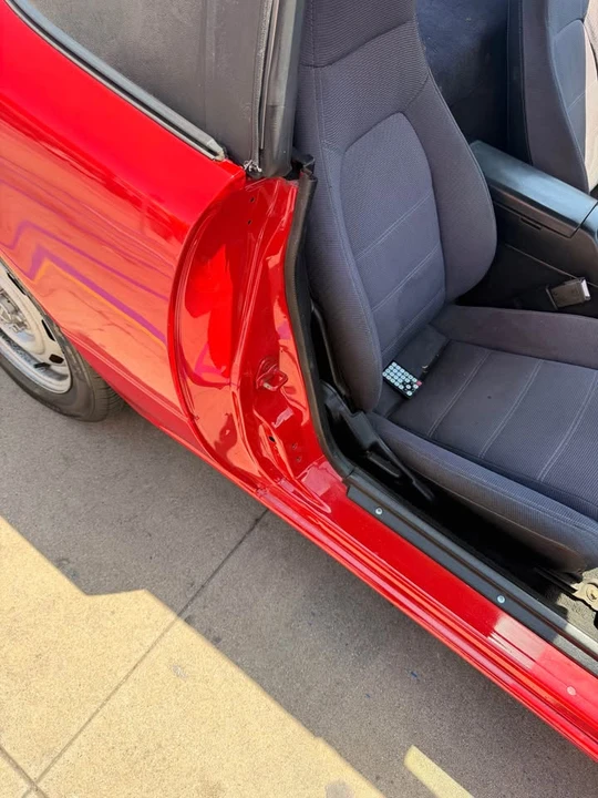 1990 Mazda NA MX-5 Miata - Image 11 of 16