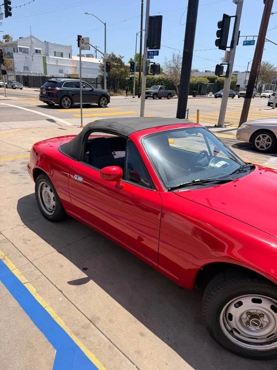 1990 Mazda NA MX-5 Miata - Image 3 of 16