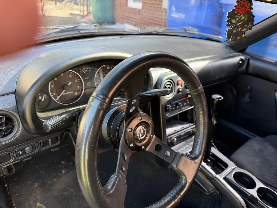 1990 Mazda NA MX-5 Miata - Image 6 of 6