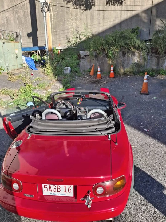 1990 Mazda NA MX-5 Miata - Image 3 of 4