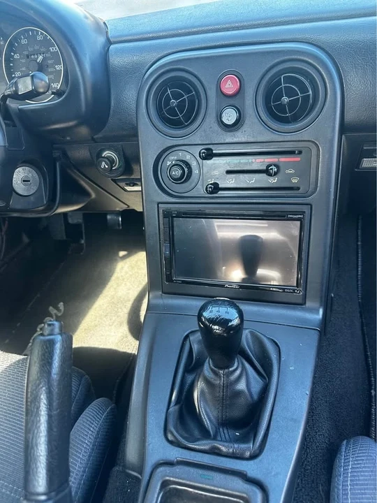 1990 Mazda NA MX-5 Miata - Image 8 of 16