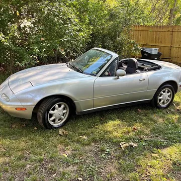 1990 Mazda MX-5 Miata RF Club Convertible 2D