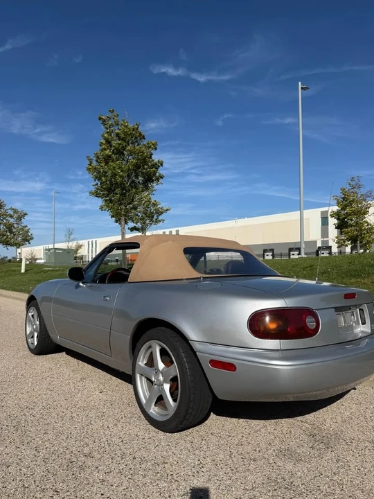 1990 Mazda NA MX-5 Miata - Image 2 of 10