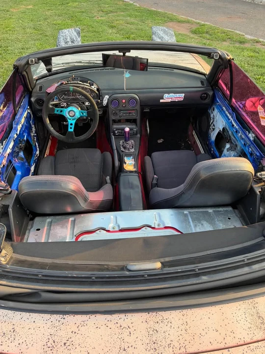 1990 Mazda NA MX-5 Miata - Image 5 of 8