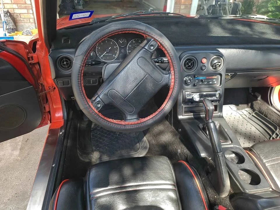 1990 Mazda NA MX-5 Miata - Image 5 of 8