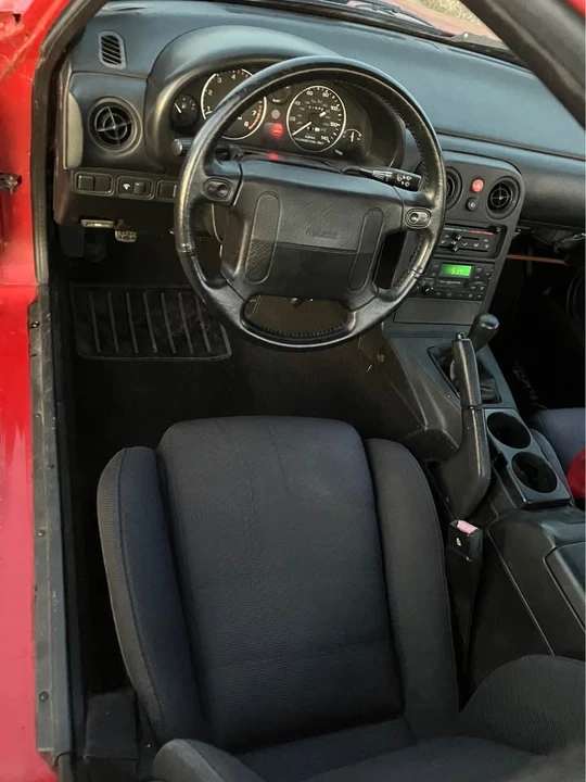 1990 Mazda NA MX-5 Miata - Image 5 of 6