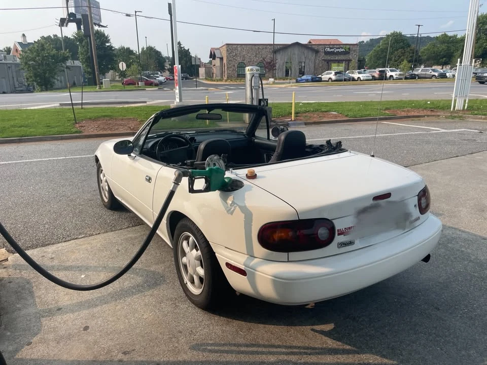1990 Mazda NA MX-5 Miata - Image 4 of 5