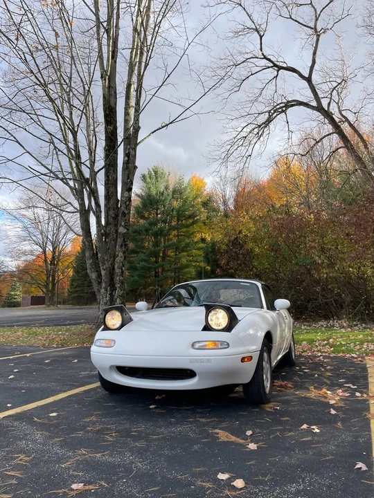1990 Mazda NA MX-5 Miata - Image 2 of 5