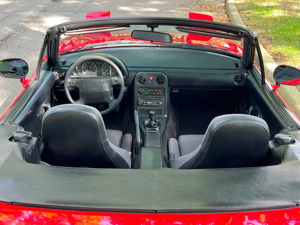 1990 Mazda NA MX-5 Miata - Image 9 of 19