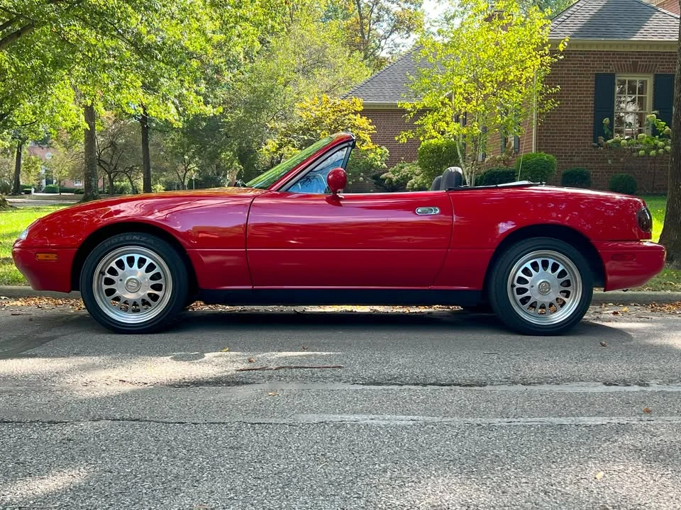 1990 Mazda NA MX-5 Miata - Image 15 of 19