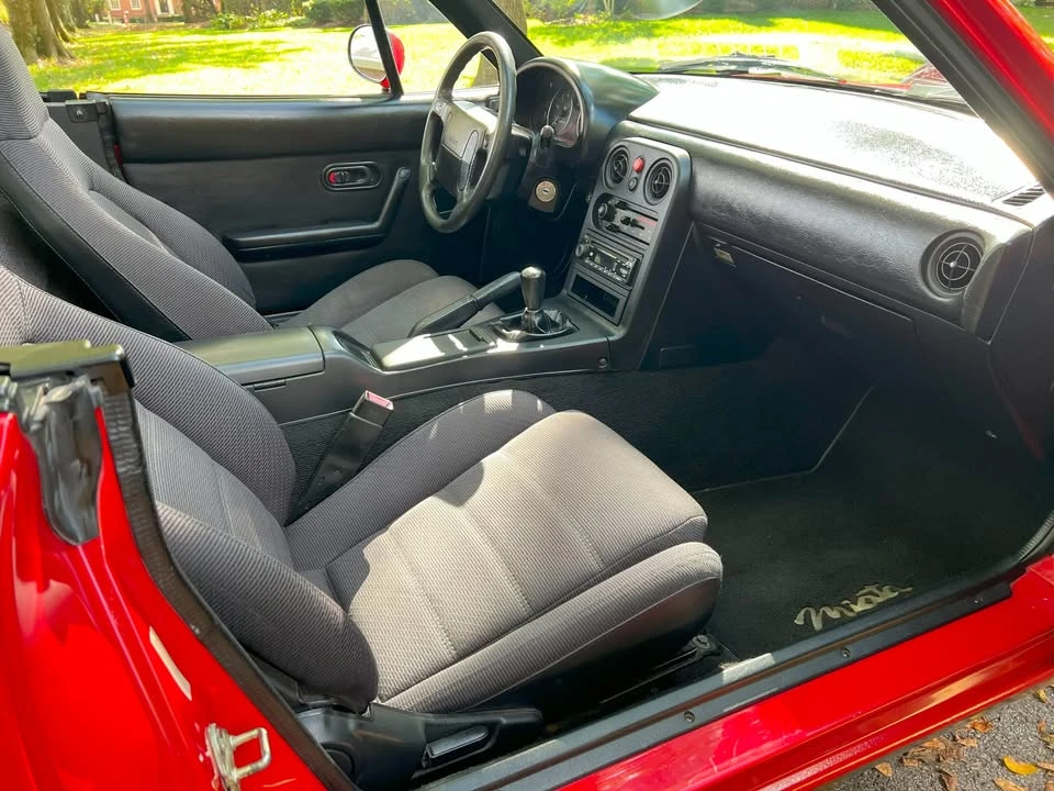 1990 Mazda NA MX-5 Miata - Image 5 of 19