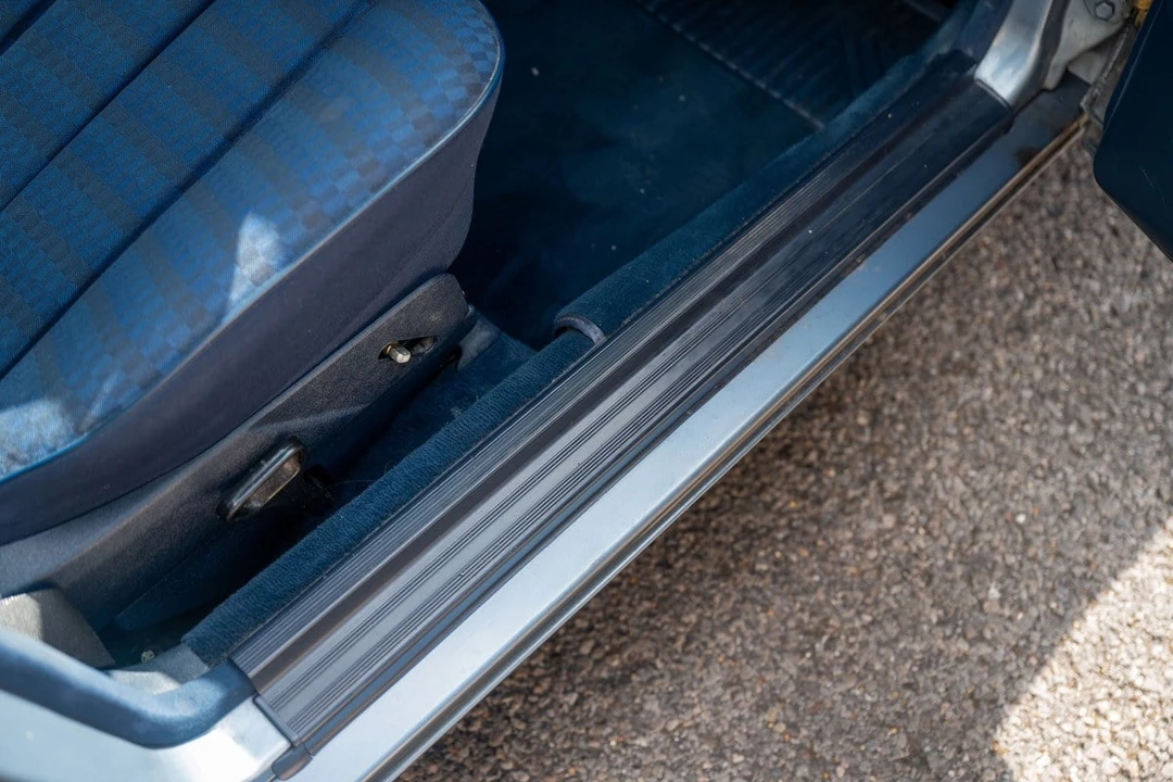 1990 Mercedes-Benz 190E - Image 26 of 30