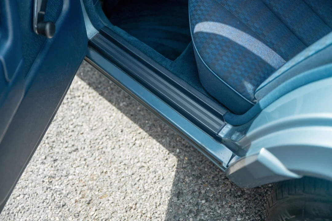1990 Mercedes-Benz 190E - Image 28 of 30