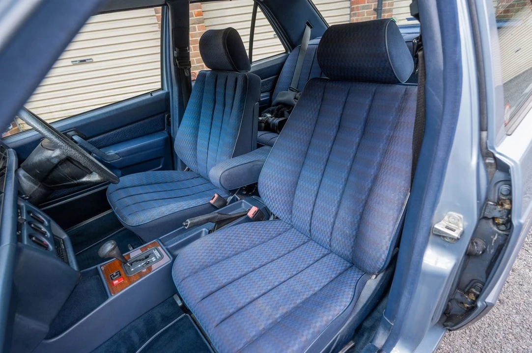 1990 Mercedes-Benz 190E - Image 10 of 30
