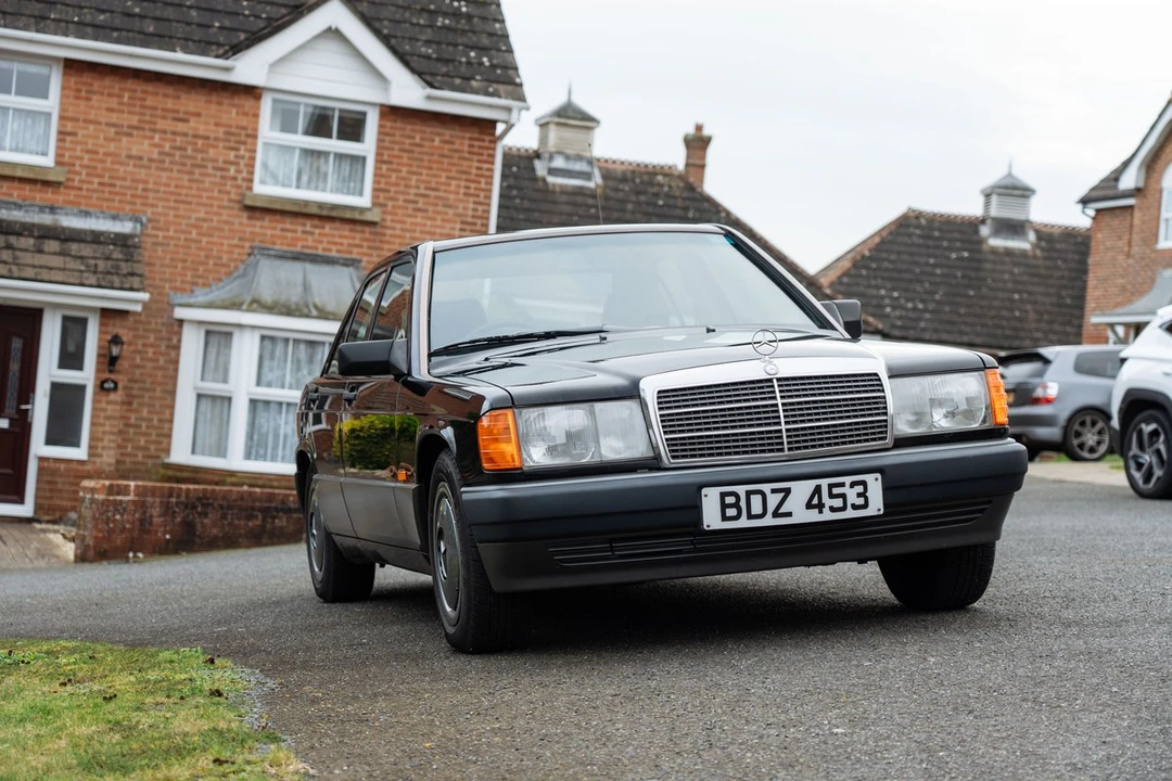 1990 Mercedes-Benz 190E - Image 17 of 30