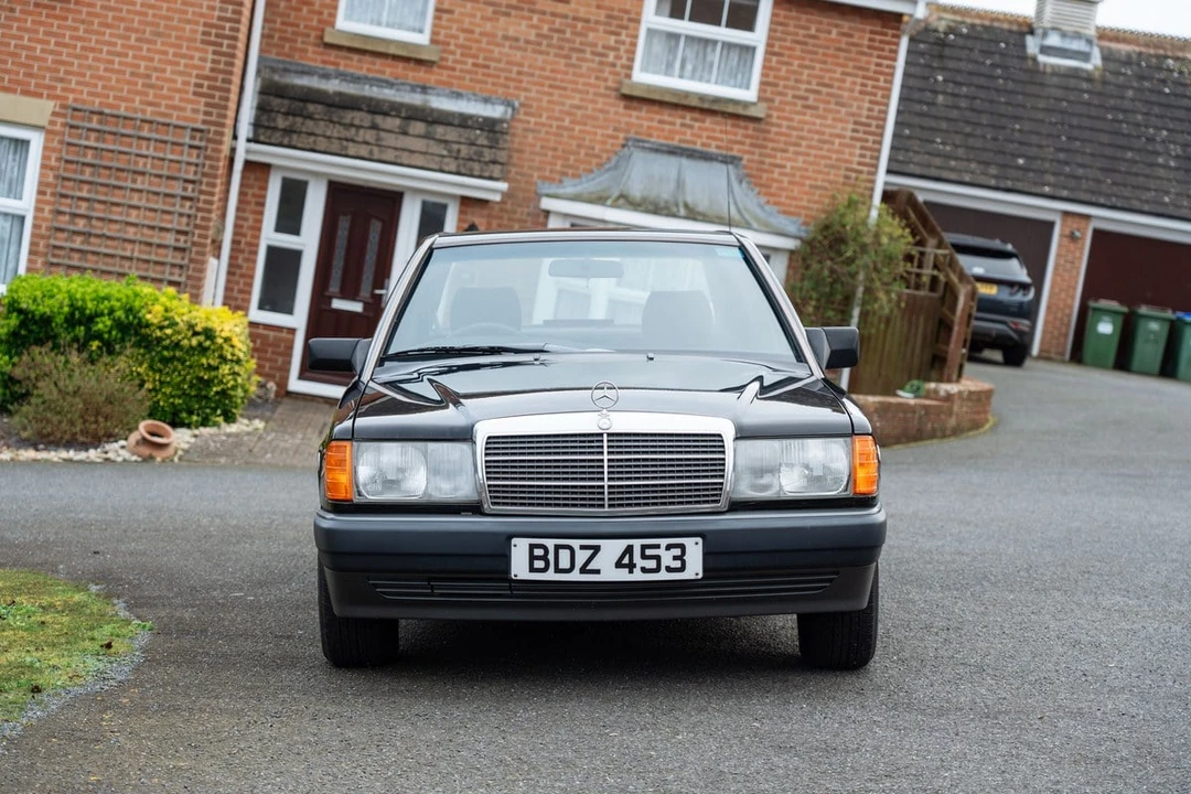 1990 Mercedes-Benz 190E - Image 29 of 30