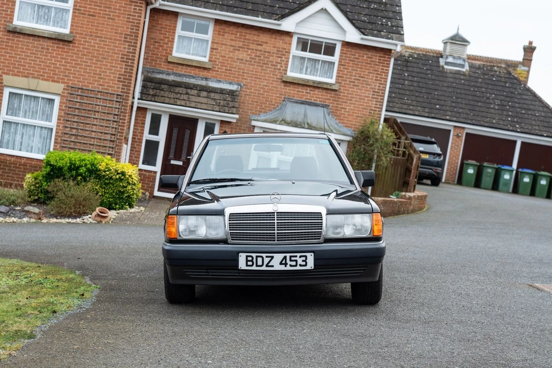 1990 Mercedes-Benz 190E - Image 8 of 30