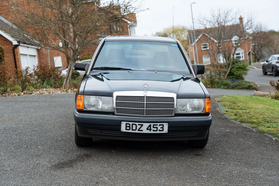1990 Mercedes-Benz 190E - Image 27 of 30