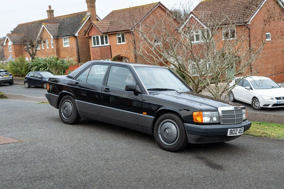 1990 Mercedes-Benz 190E - Image 5 of 30