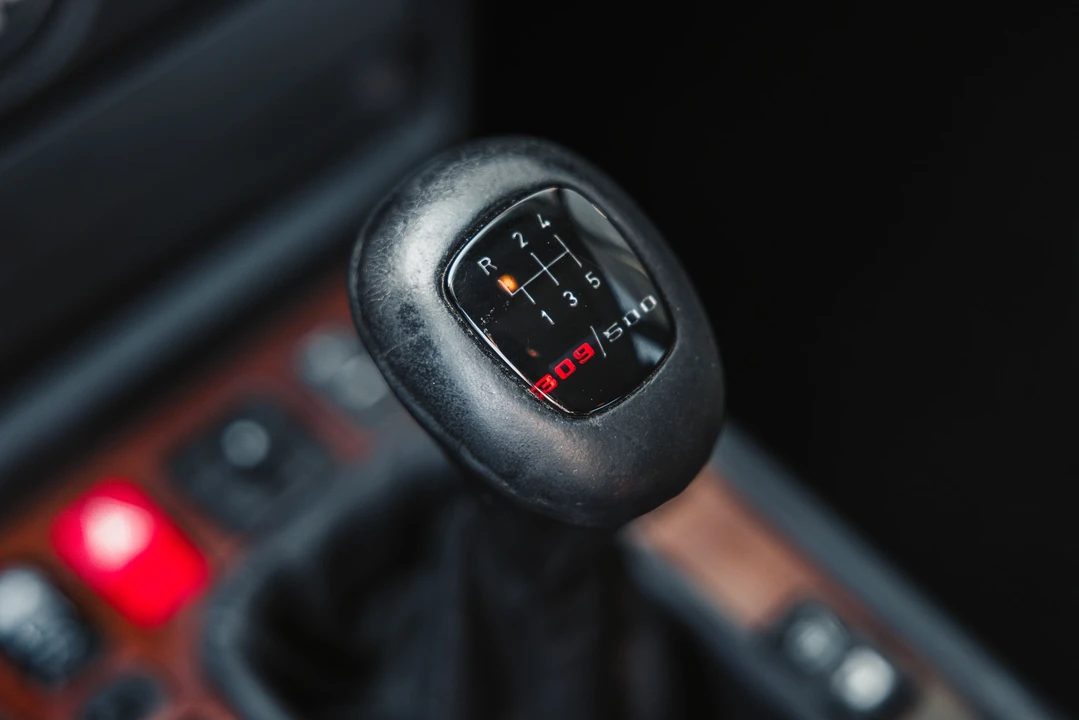 1990 Mercedes-Benz 190E 2.5-16 Evolution II - Image 22 of 31