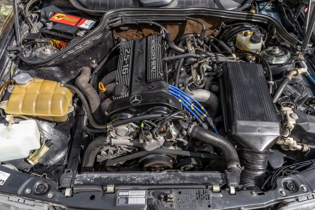1990 Mercedes-Benz 190E 2.5-16 Evolution II - Image 20 of 31