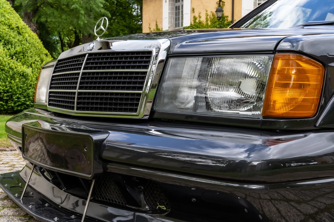 1990 Mercedes-Benz 190E 2.5-16 Evolution II - Image 26 of 31