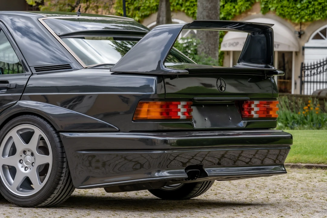 1990 Mercedes-Benz 190E 2.5-16 Evolution II - Image 29 of 31