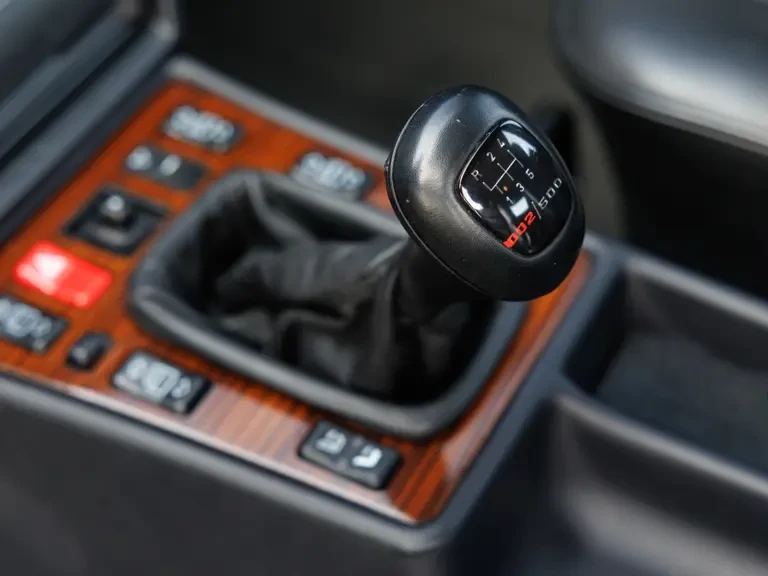 1990 Mercedes-Benz 190E 2.5-16 Evolution II - Image 21 of 31