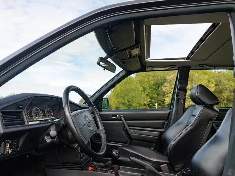 1990 Mercedes-Benz 190E 2.5-16 Evolution II - Image 22 of 31