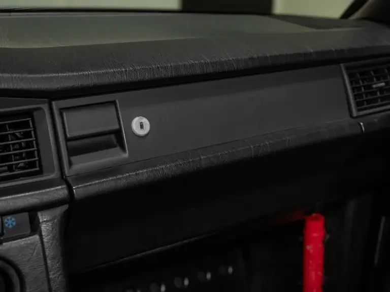 1990 Mercedes-Benz 190E 2.5-16 Evolution II - Image 24 of 31