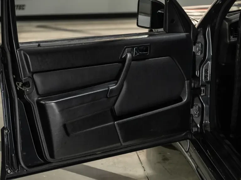 1990 Mercedes-Benz 190E 2.5-16 Evolution II - Image 27 of 31
