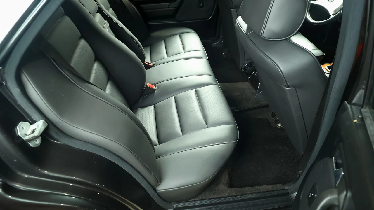 1990 Mercedes-Benz 190E 2.5-16 Evolution II - Image 11 of 31