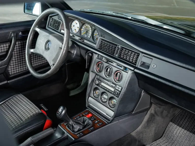 1990 Mercedes-Benz 190E 2.5-16 Evolution II - Image 12 of 31