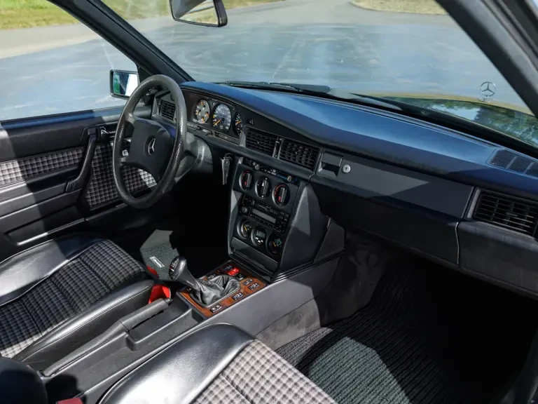 1990 Mercedes-Benz 190E 2.5-16 Evolution II - Image 15 of 31