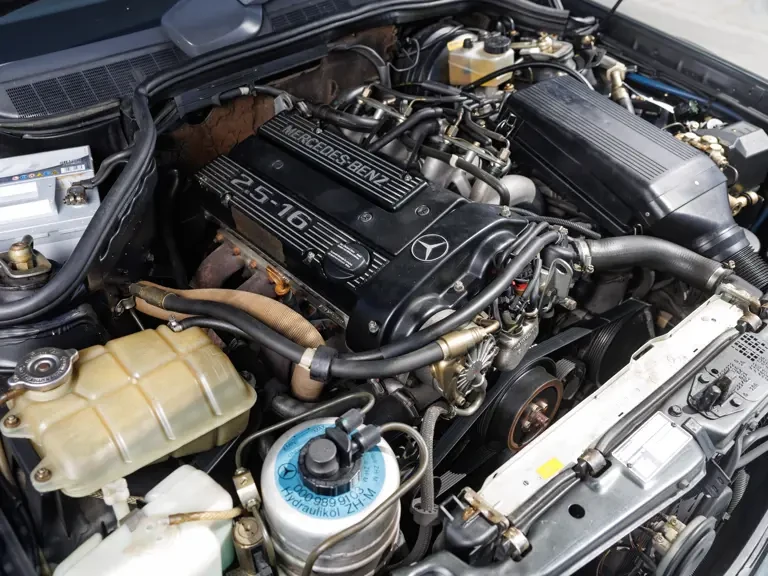 1990 Mercedes-Benz 190E 2.5-16 Evolution II - Image 4 of 31