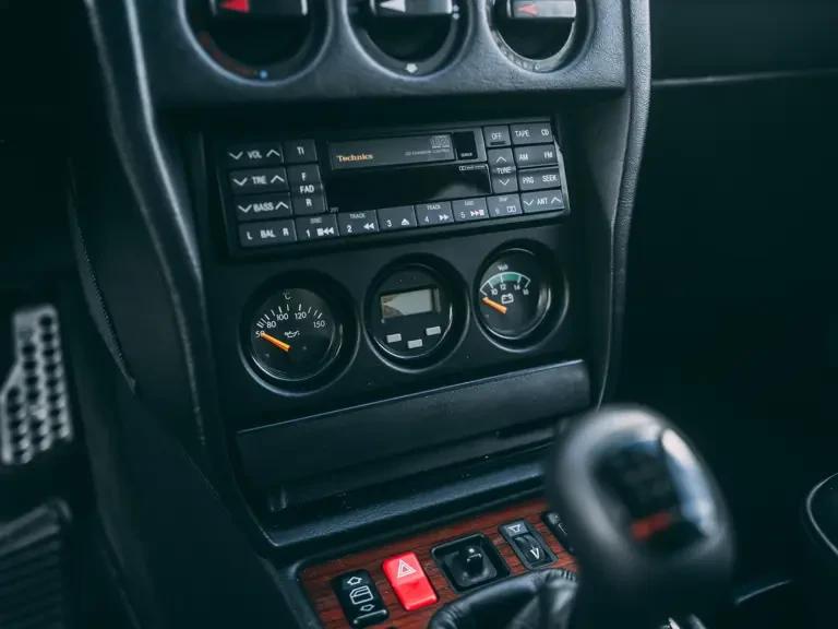 1990 Mercedes-Benz 190E 2.5-16 Evolution II - Image 16 of 31