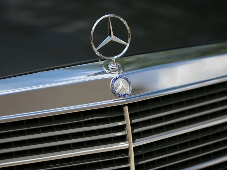 1990 Mercedes-Benz 190E 2.5-16 Evolution II - Image 12 of 31