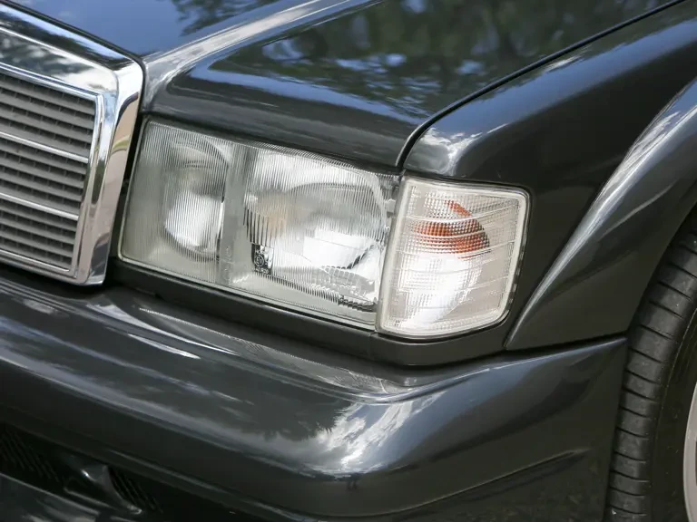 1990 Mercedes-Benz 190E 2.5-16 Evolution II - Image 17 of 31