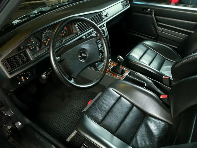 1990 Mercedes-Benz 190E 2.5-16 Evolution II - Image 5 of 31