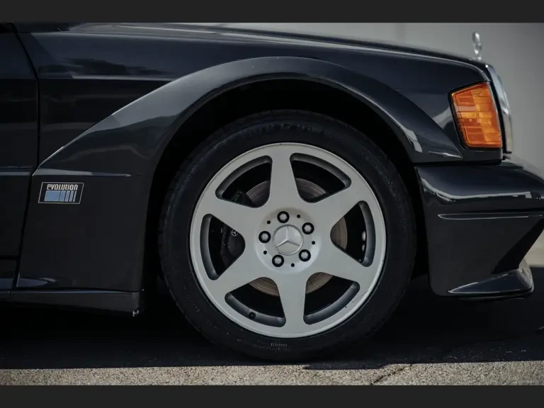 1990 Mercedes-Benz 190E 2.5-16 Evolution II - Image 23 of 31