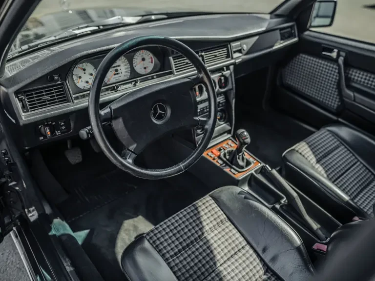 1990 Mercedes-Benz 190E 2.5-16 Evolution II - Image 5 of 31