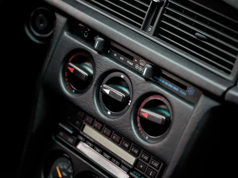 1990 Mercedes-Benz 190E 2.5-16 Evolution II - Image 19 of 31