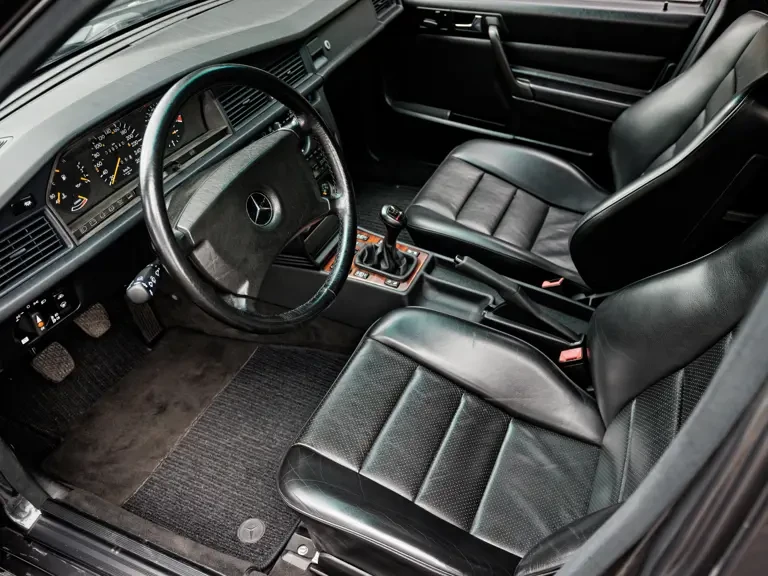 1990 Mercedes-Benz 190E 2.5-16 Evolution II - Image 5 of 31